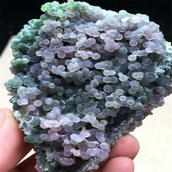 Looduslik viinamarja avärav chalcedony kristall, mineraal-J kodu kaunistamiseks
