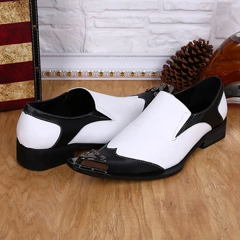Must valge itaalia kingad brändi mens kleit naastrehvid mokassiinkingad oxfords pikad varba tõsta-on moccasins burgundia spike meeste kingad